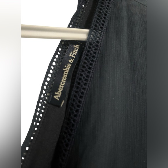 Gently used navy blue small medium seize Abercrombie and Finch. - Picture 3 of 3